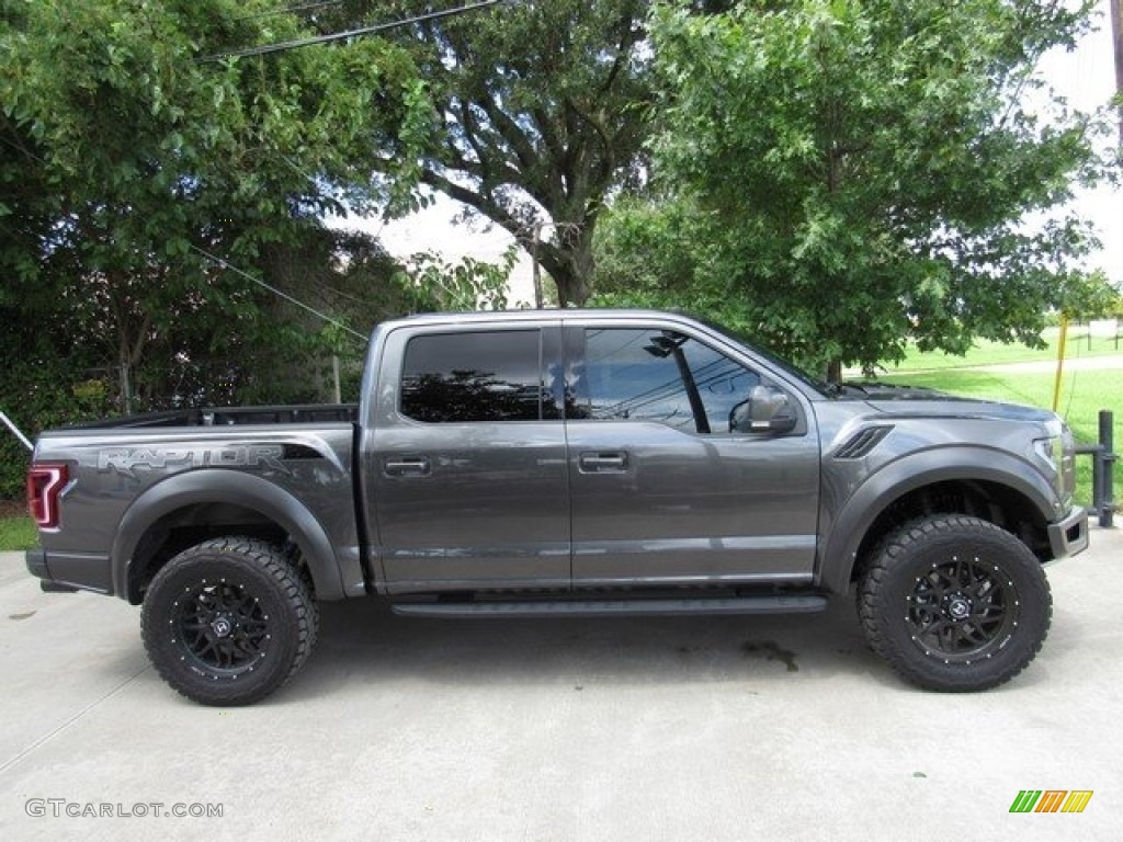 2017 F150 SVT Raptor SuperCrew 4x4 - Lithium Gray / Raptor Black photo #6