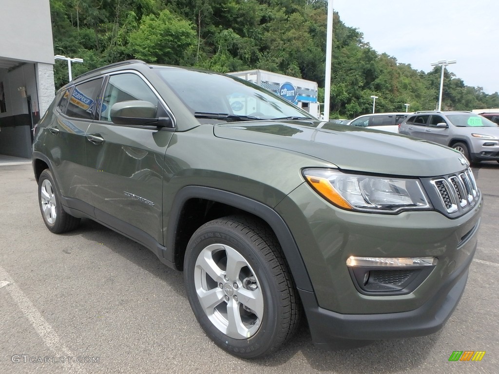 Olive Green Pearl 2018 Jeep Compass Latitude 4x4 Exterior Photo #122142677