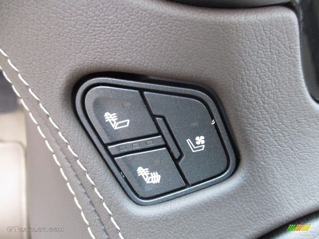 2017 Suburban Premier 4WD - Iridescent Pearl Tricoat / Cocoa/Dune photo #6