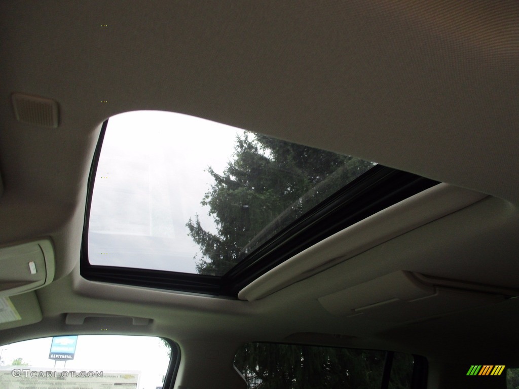 2017 Suburban Premier 4WD - Iridescent Pearl Tricoat / Cocoa/Dune photo #18