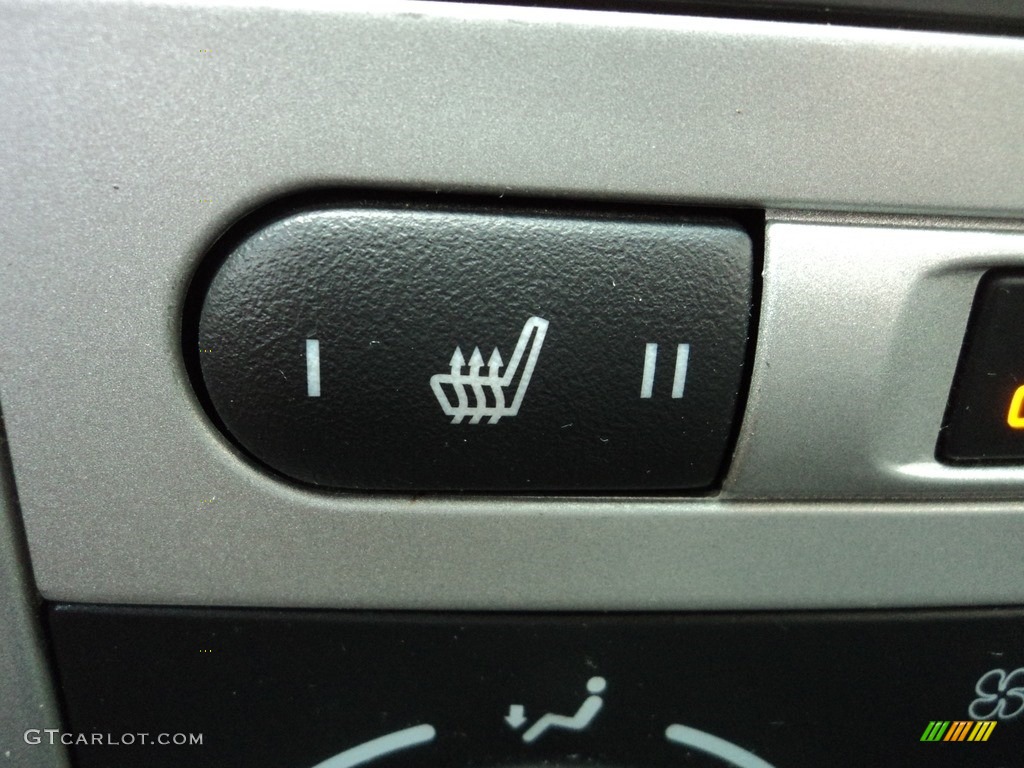 2010 Cobalt LT Sedan - Summit White / Ebony photo #16