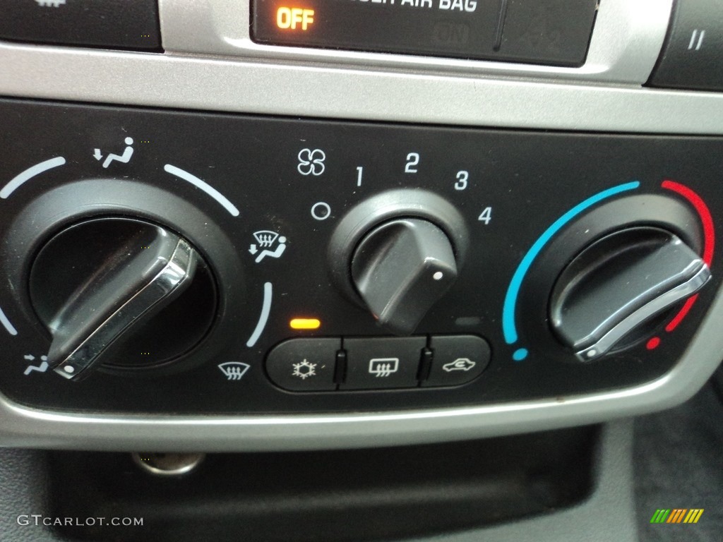 2010 Cobalt LT Sedan - Summit White / Ebony photo #17