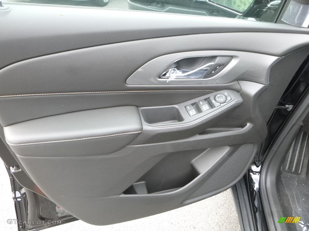 2018 Chevrolet Traverse LS AWD Door Panel Photos
