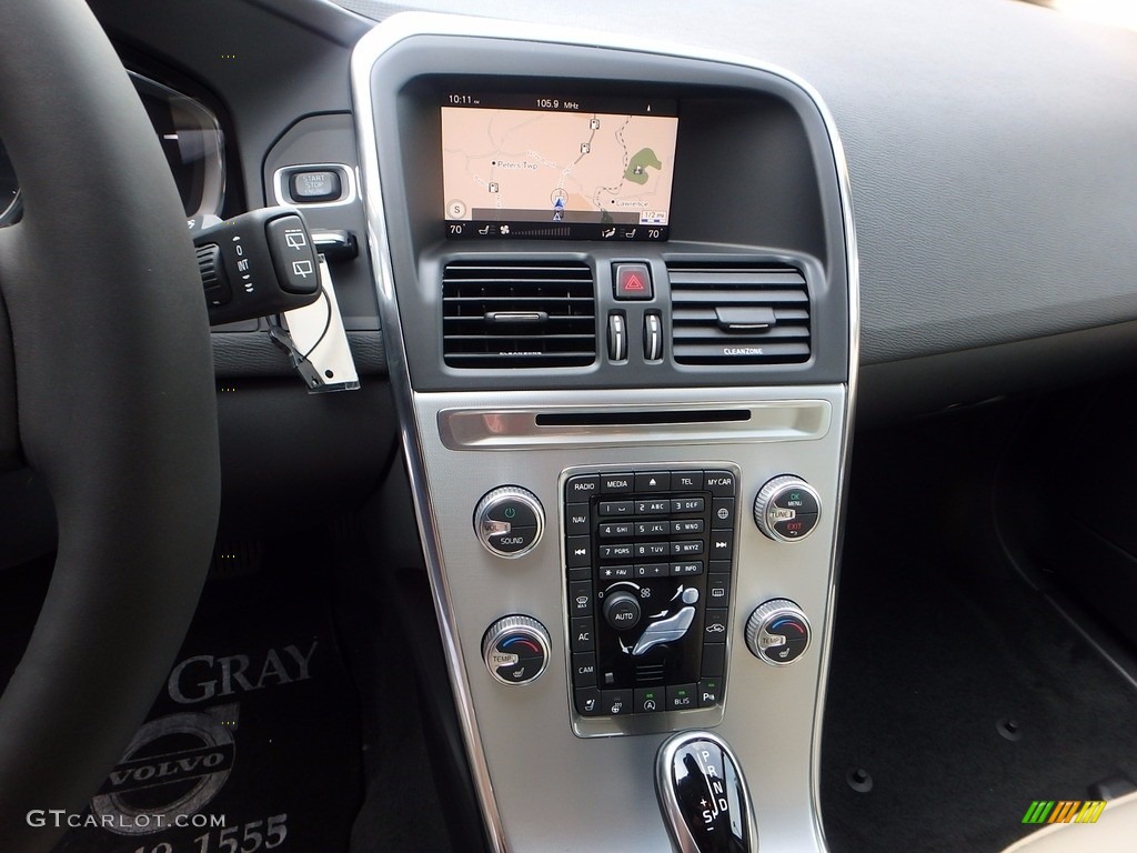 2017 Volvo XC60 T6 AWD Dynamic Controls Photos
