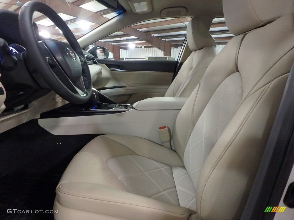 2018 Camry XLE - Wind Chill Pearl / Macadamia photo #6