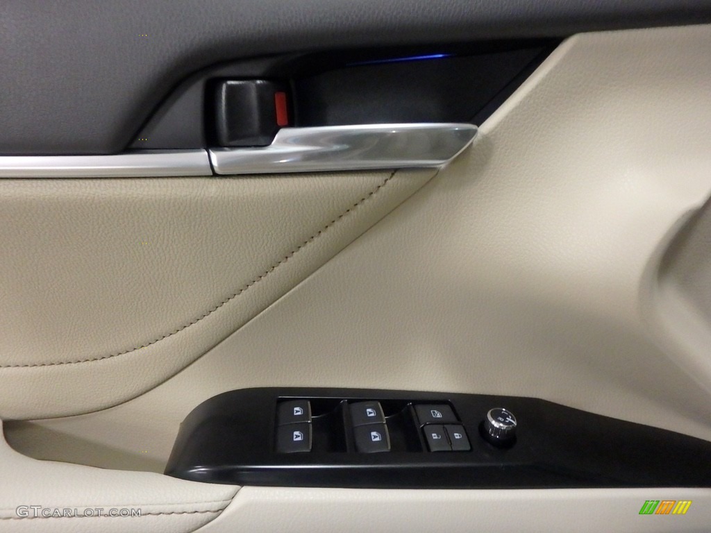 2018 Camry XLE - Wind Chill Pearl / Macadamia photo #9