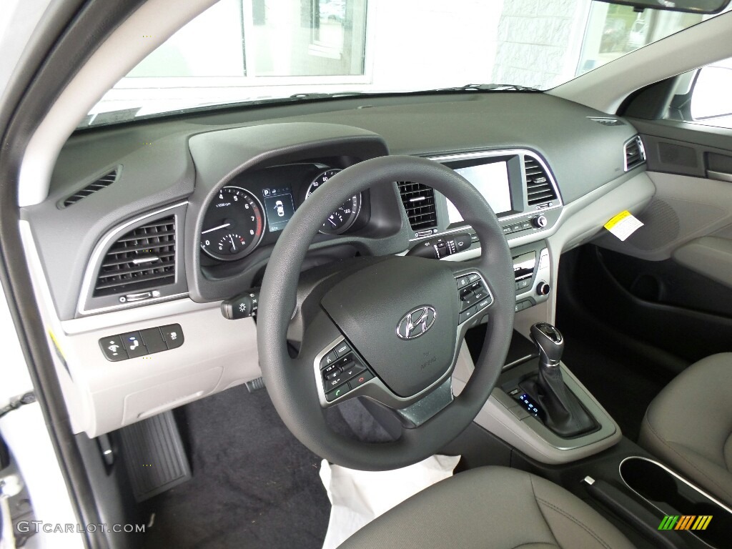 2018 Hyundai Elantra SEL Gray Dashboard Photo #122158052