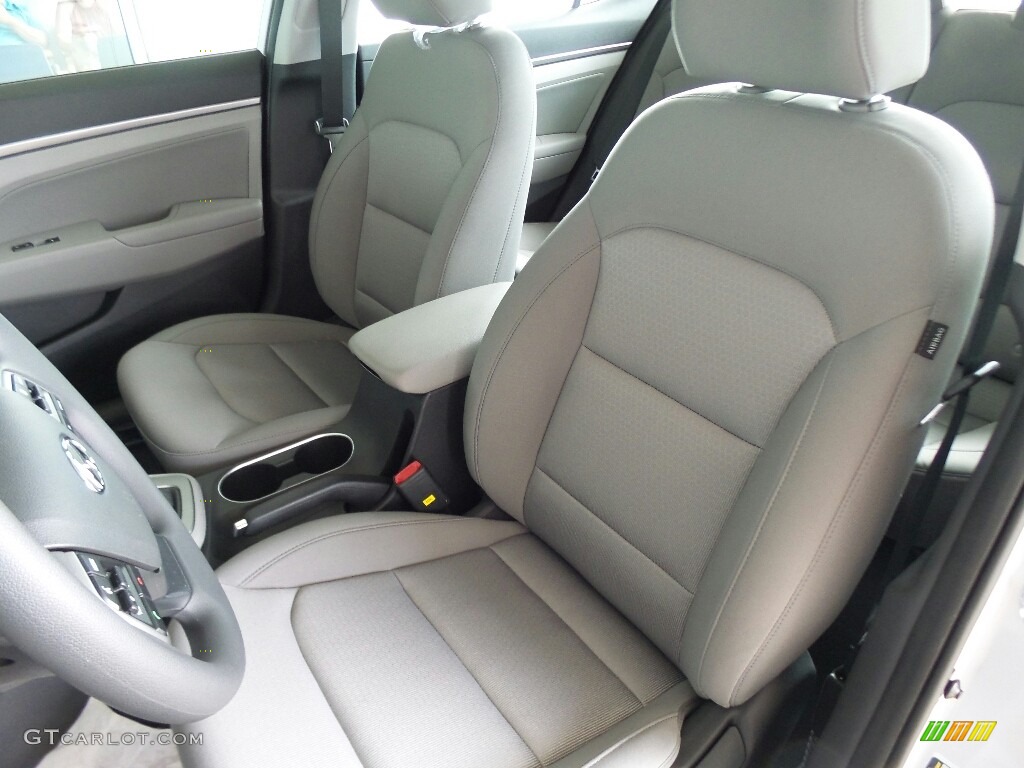 Gray Interior 2018 Hyundai Elantra SEL Photo #122158079