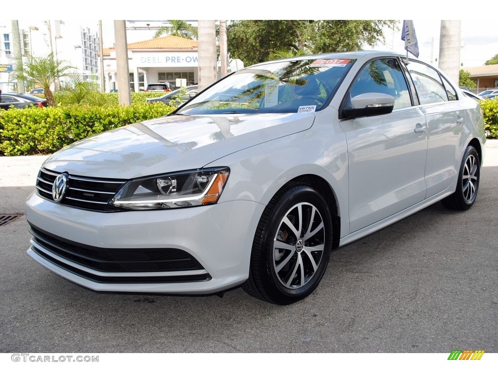 2017 Jetta SE - White Silver / Titan Black photo #5