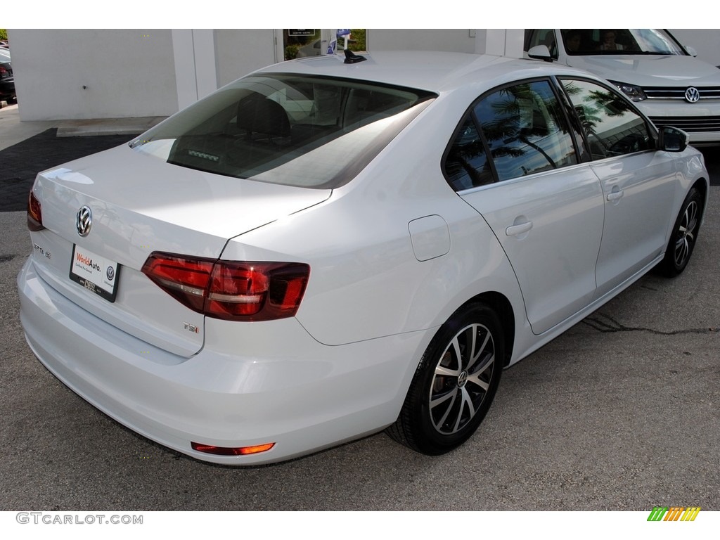 2017 Jetta SE - White Silver / Titan Black photo #9