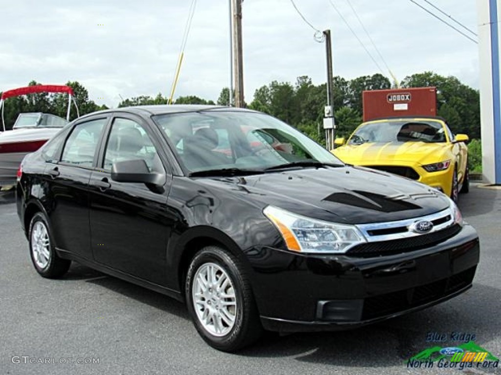 2011 Focus SE Sedan - Ebony Black / Medium Stone photo #7
