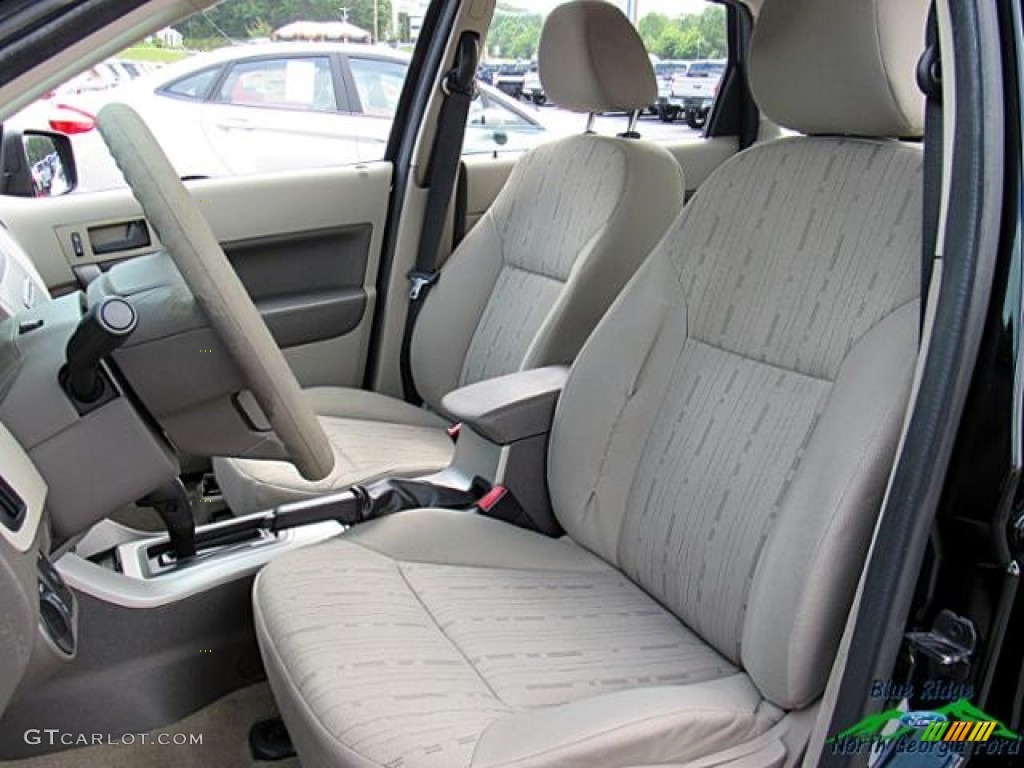 2011 Focus SE Sedan - Ebony Black / Medium Stone photo #11