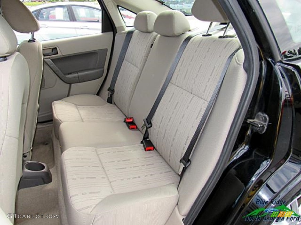 2011 Focus SE Sedan - Ebony Black / Medium Stone photo #13