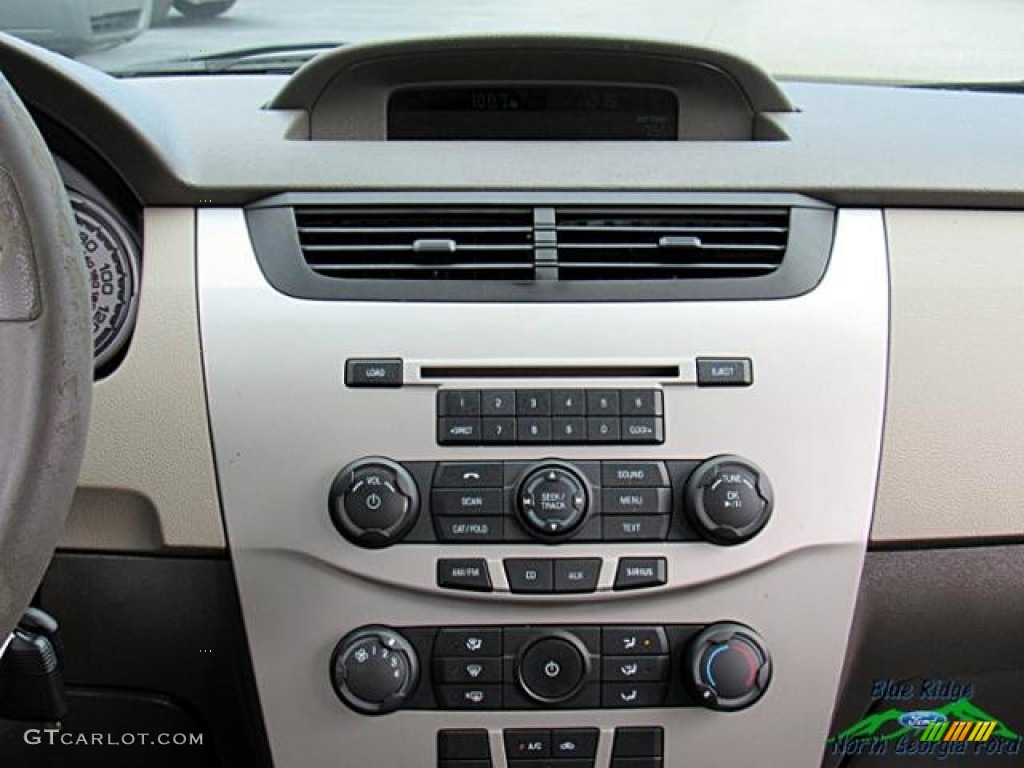 2011 Focus SE Sedan - Ebony Black / Medium Stone photo #19