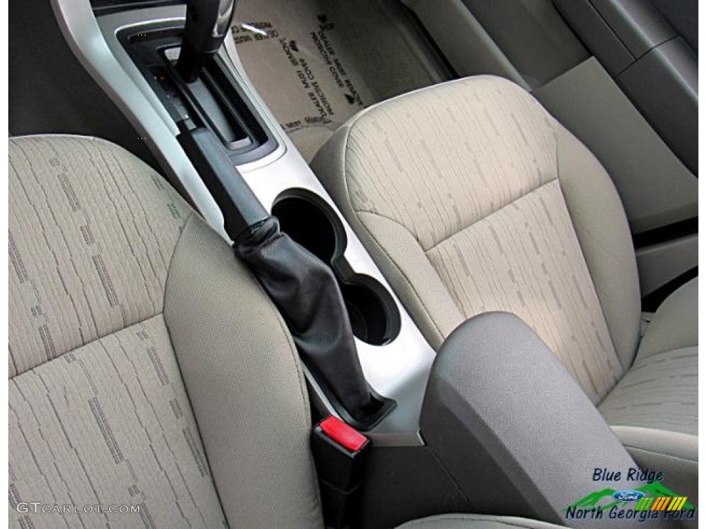 2011 Focus SE Sedan - Ebony Black / Medium Stone photo #24