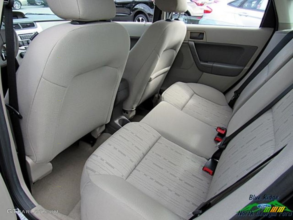 2011 Focus SE Sedan - Ebony Black / Medium Stone photo #29