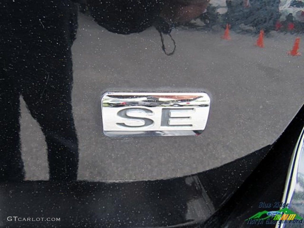 2011 Focus SE Sedan - Ebony Black / Medium Stone photo #35