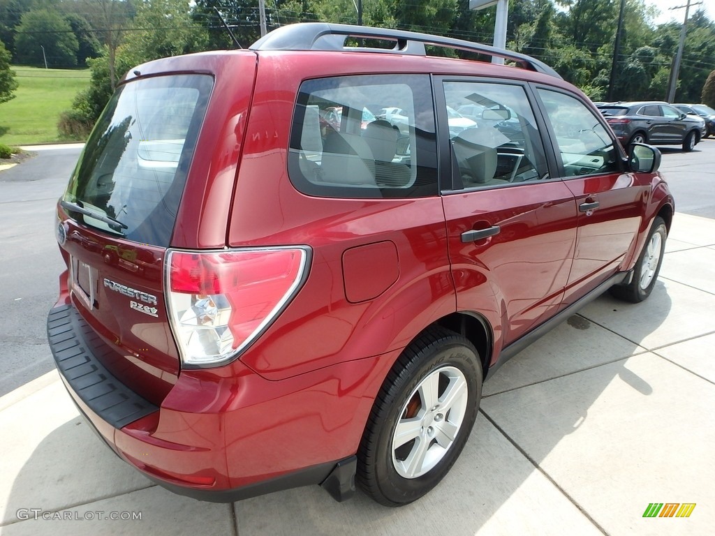 2013 Forester 2.5 X - Camellia Red Pearl / Platinum photo #6