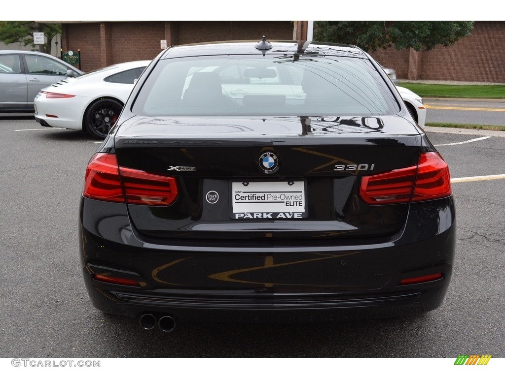 2017 3 Series 330i xDrive Sedan - Black Sapphire Metallic / Black photo #4