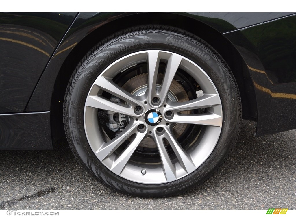 2017 3 Series 330i xDrive Sedan - Black Sapphire Metallic / Black photo #32