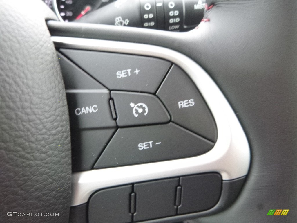 2018 Jeep Compass Trailhawk 4x4 Controls Photo #122195208