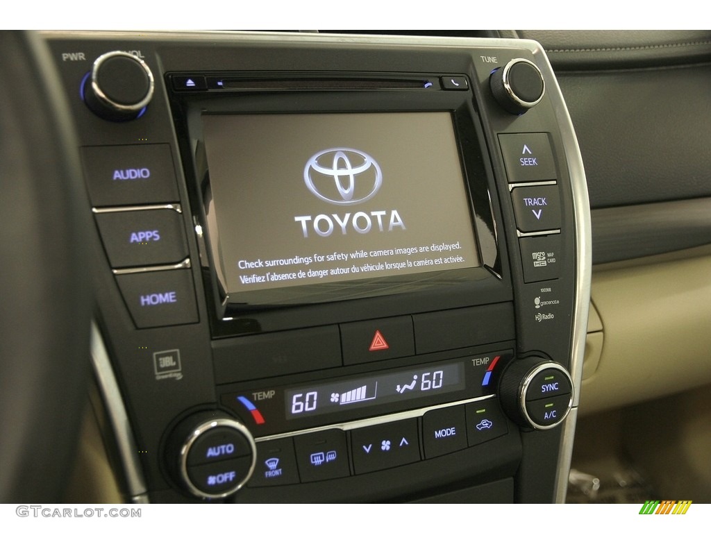 2015 Toyota Camry XLE V6 Controls Photo #122199780