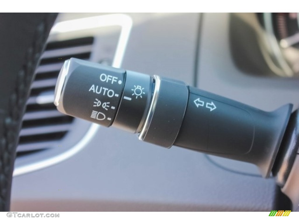 2018 Acura TLX Sedan Controls Photo #122200860
