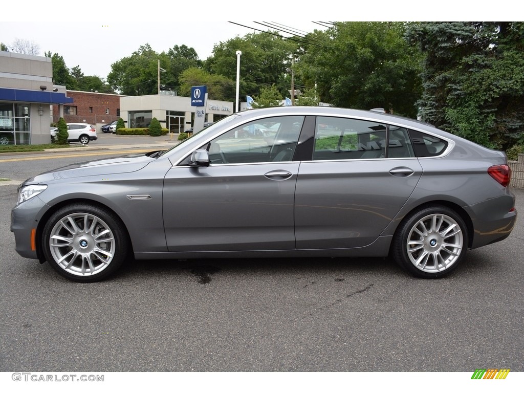 2017 5 Series 535i xDrive Gran Turismo - Space Gray Metallic / Black photo #5