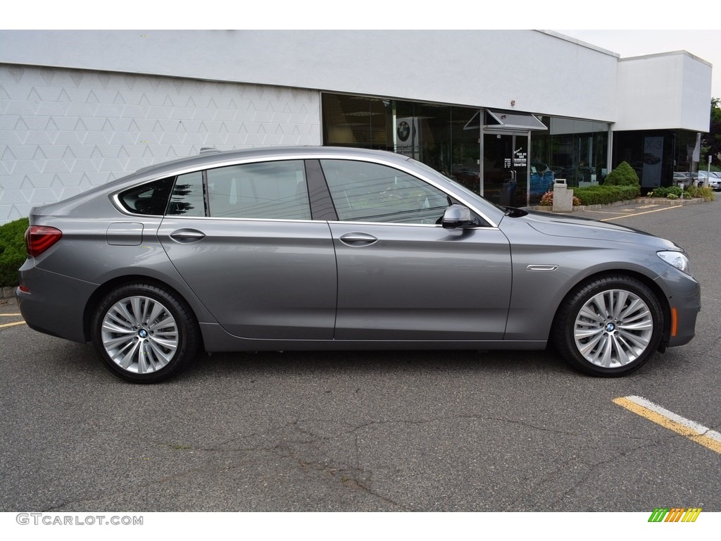 2017 5 Series 550i xDrive Gran Turismo - Mineral Grey Metallic / Black photo #2