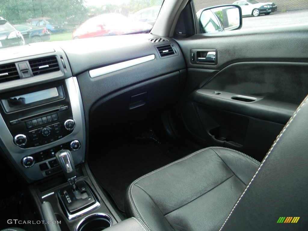 2010 Fusion SEL V6 - Brilliant Silver Metallic / Medium Light Stone photo #14