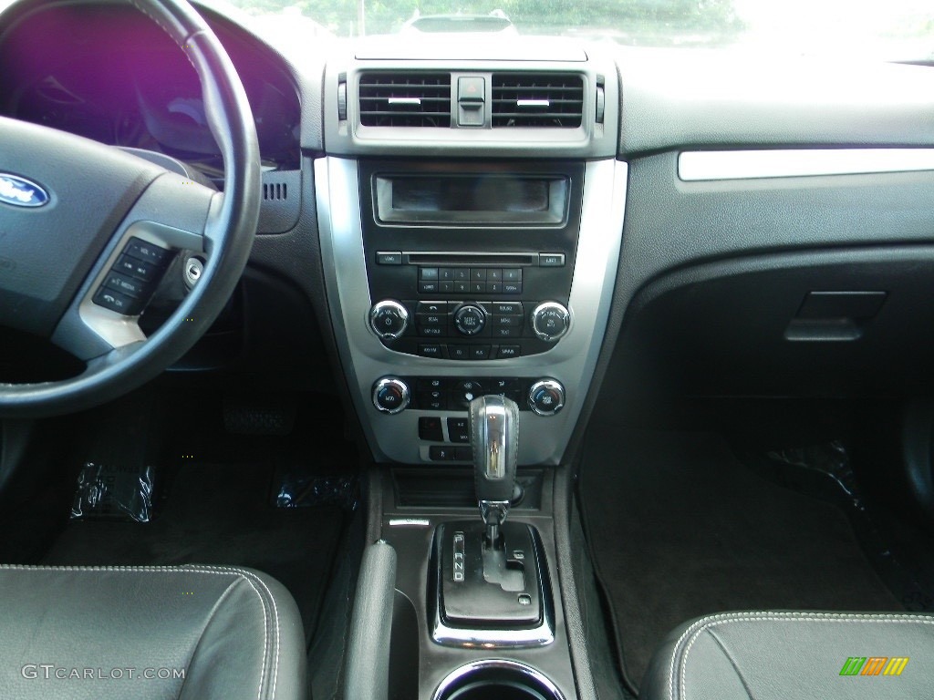 2010 Fusion SEL V6 - Brilliant Silver Metallic / Medium Light Stone photo #15
