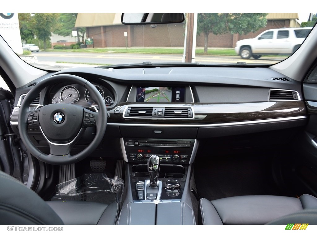 2017 5 Series 550i xDrive Gran Turismo - Mineral Grey Metallic / Black photo #15