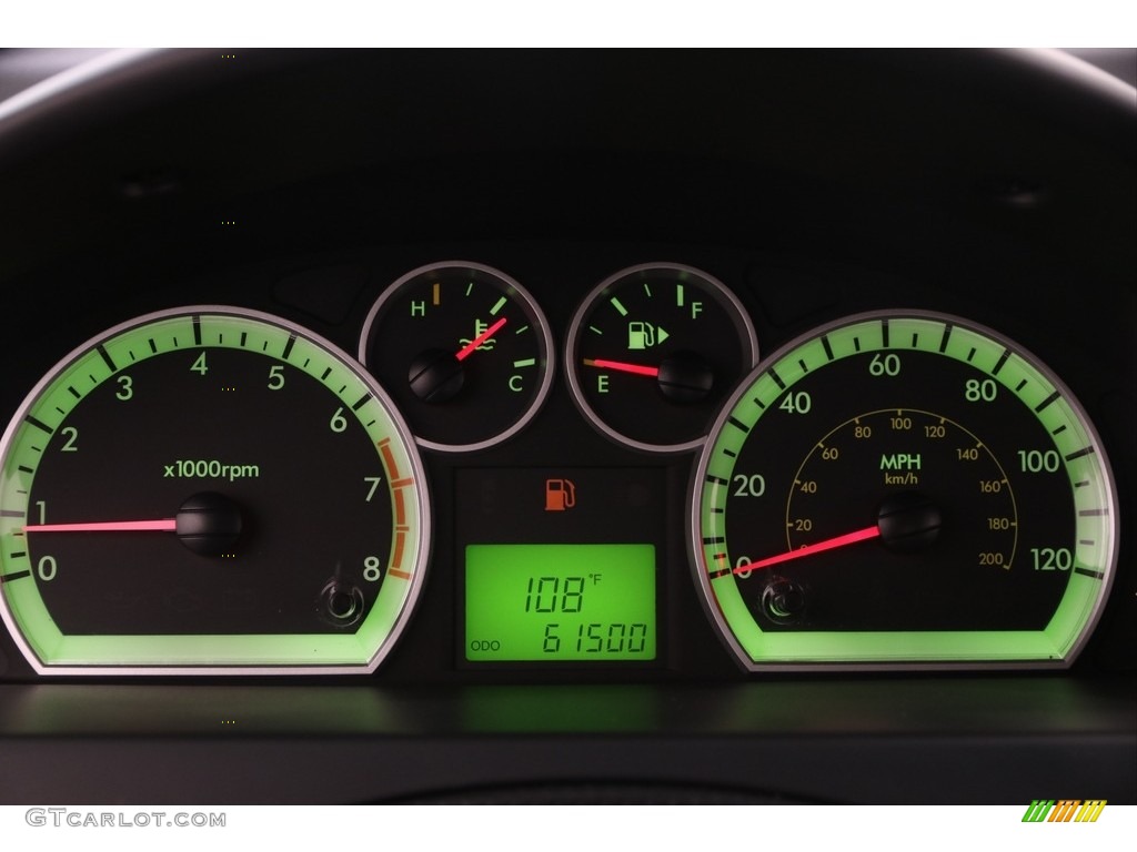 2010 Aveo LT Sedan - Wintergreen / Charcoal photo #8