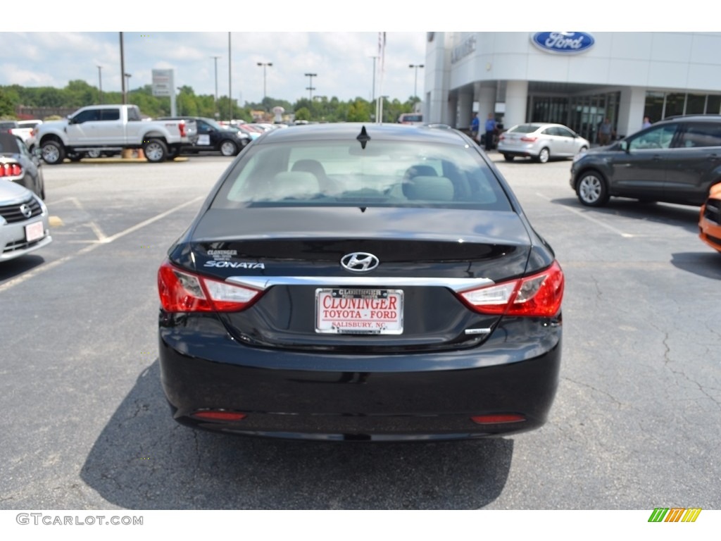 2011 Sonata Limited - Midnight Black / Gray photo #4