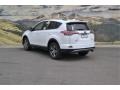 Super White - RAV4 XLE Photo No. 3
