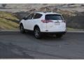 Super White - RAV4 LE Photo No. 3