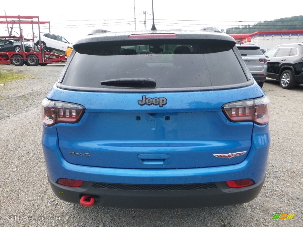 2018 Compass Trailhawk 4x4 - Laser Blue Pearl / Black/Ruby Red photo #4