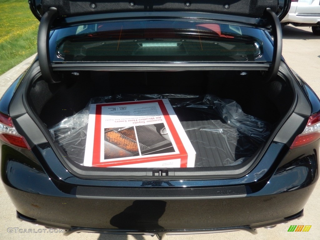 2018 Toyota Camry XSE Trunk Photo #122227137