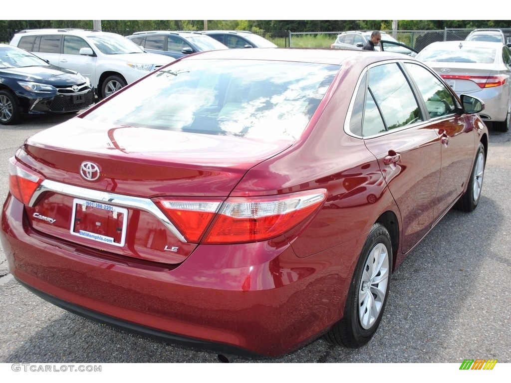 2015 Camry LE - Ruby Flare Pearl / Almond photo #5
