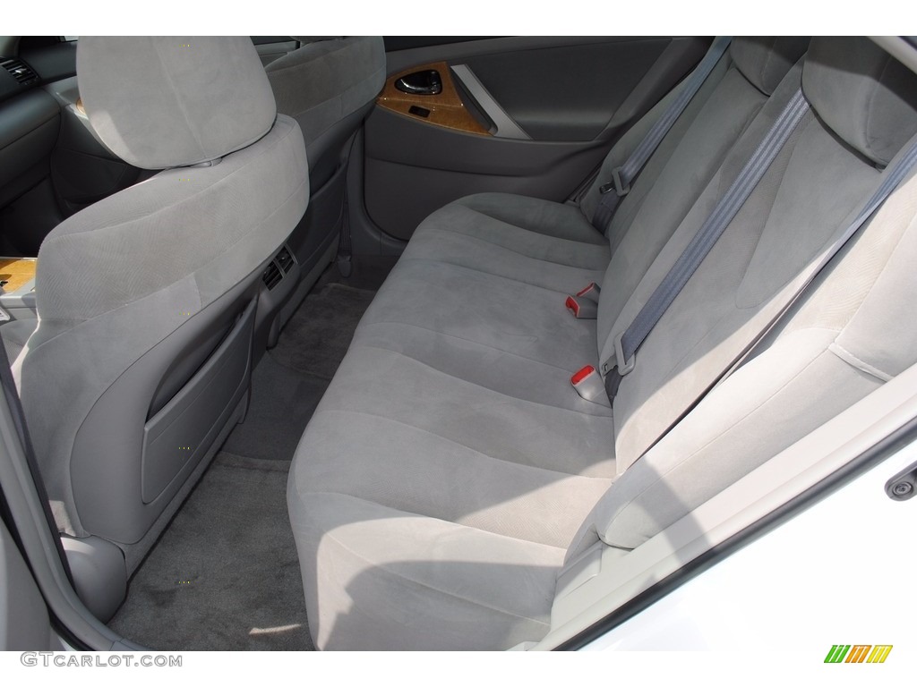 2007 Camry XLE - Super White / Bisque photo #18