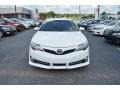 Super White - Camry SE Photo No. 27
