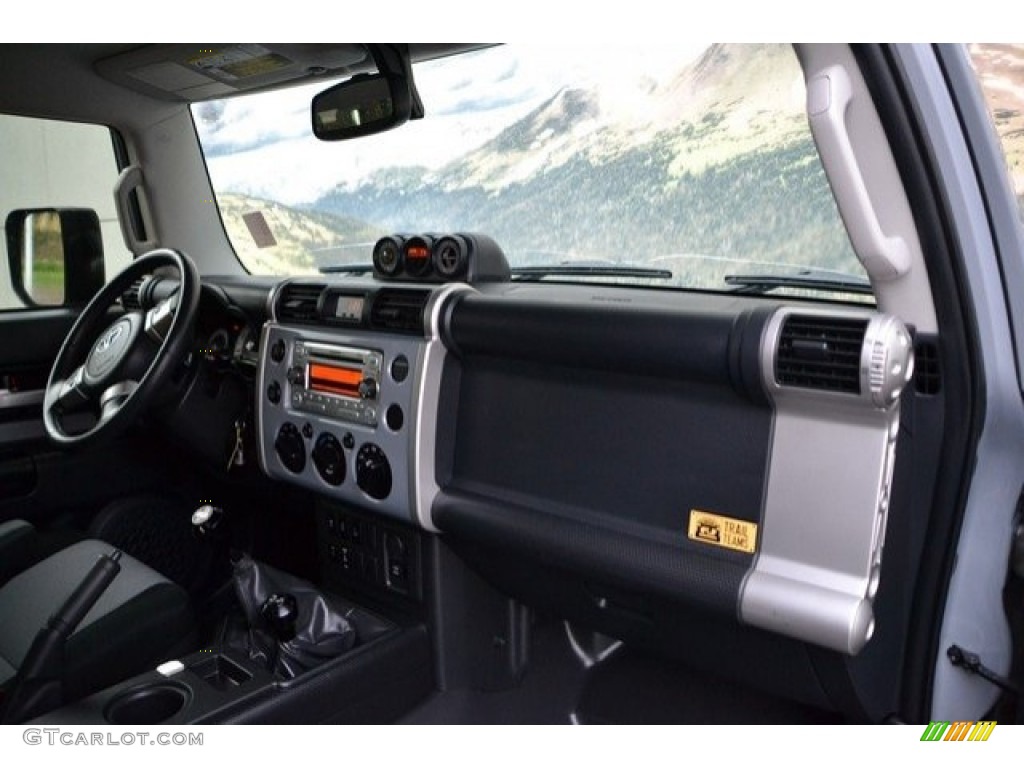 2013 FJ Cruiser 4WD - Trail Teams Cement Gray / Dark Charcoal photo #16