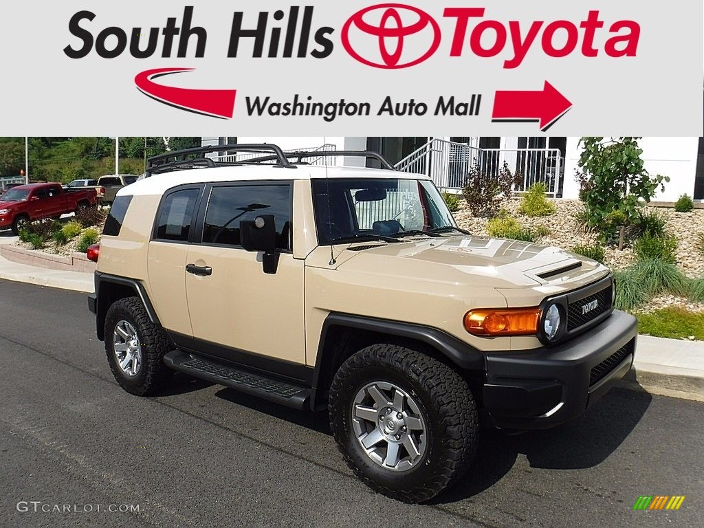 2014 FJ Cruiser 4WD - Quicksand / Dark Charcoal photo #1