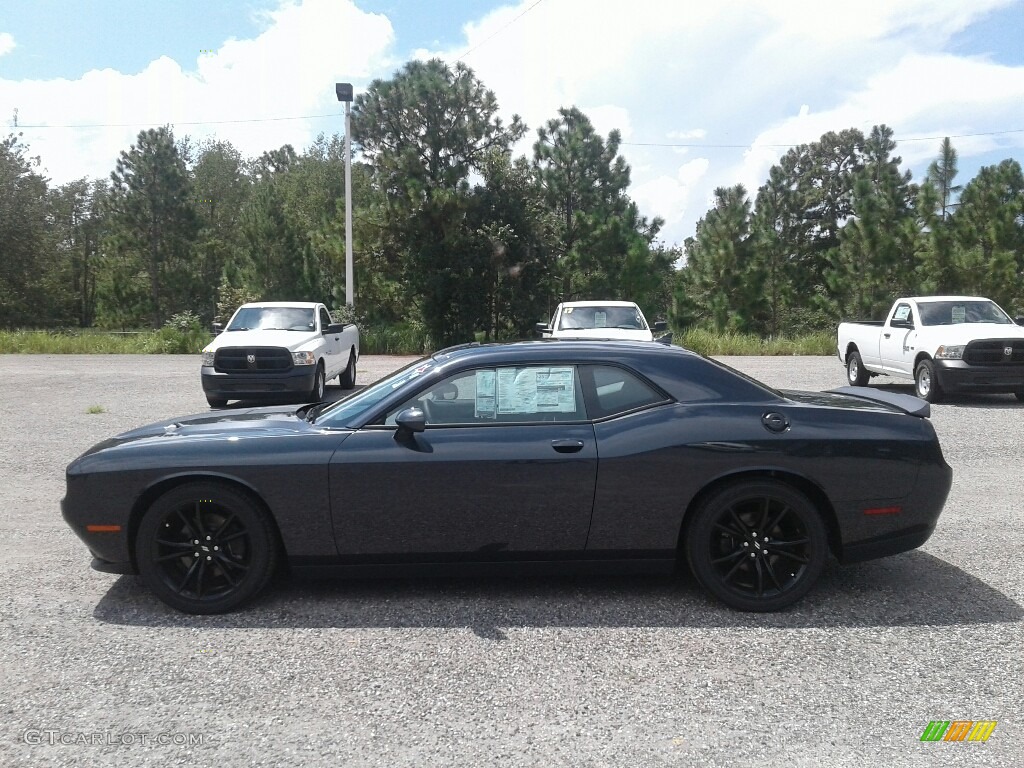 2017 Challenger SXT - Maximum Steel Metallic / Black photo #2