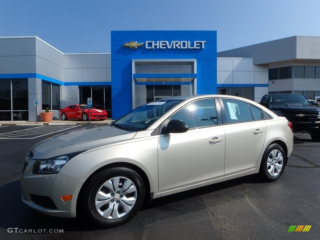 Champagne Silver Metallic Chevrolet Cruze