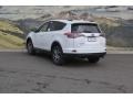 Super White - RAV4 LE Photo No. 3