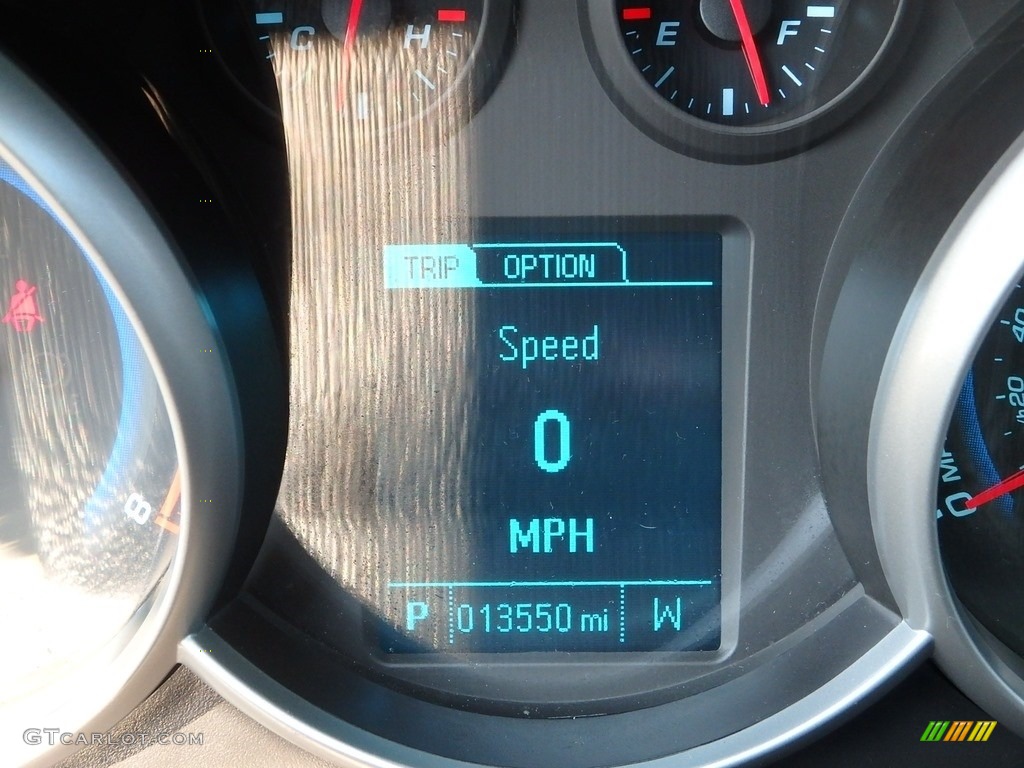 2014 Cruze LS - Champagne Silver Metallic / Jet Black/Medium Titanium photo #30