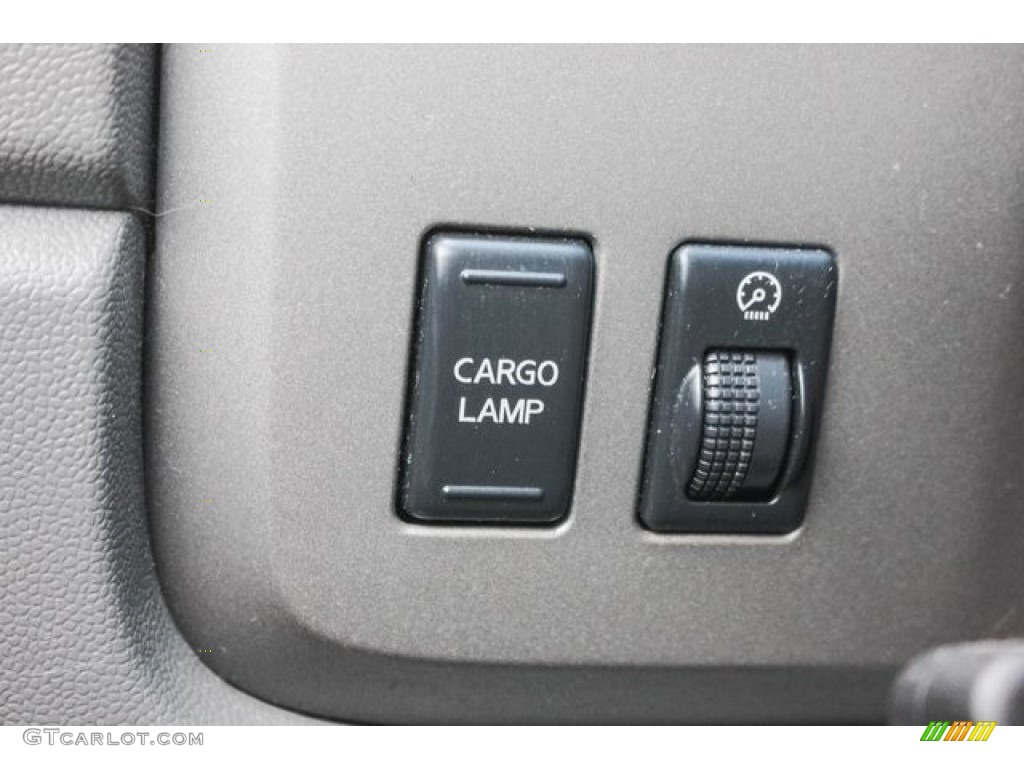 2006 Titan LE Crew Cab - Smoke Gray / Graphite/Titanium photo #43