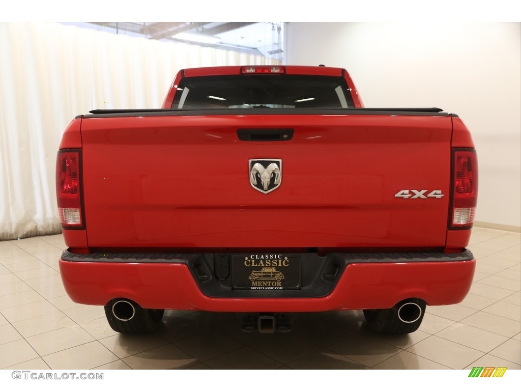 2012 Ram 1500 Express Crew Cab 4x4 - Flame Red / Dark Slate Gray/Medium Graystone photo #14