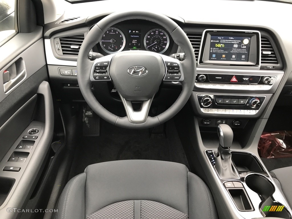 2018 Sonata SEL - Phantom Black / Black photo #3